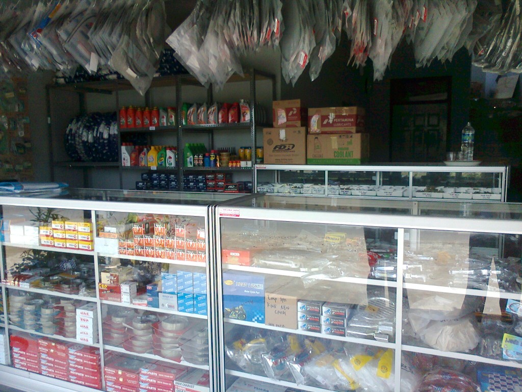 BISNIS BENGKEL MOTOR DAN BUKA USAHA SPAREPART BISNIS BENGKEL MOTOR DAN BUKA USAHA SPAREPART
